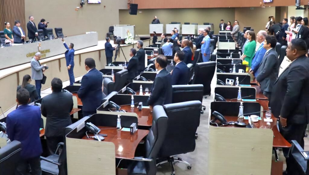 WhatsApp-Image-2025-03-25-at-20.19.19-1024x580 CMM aprova empréstimo de R$2,6 bilhões à Prefeitura de Manaus